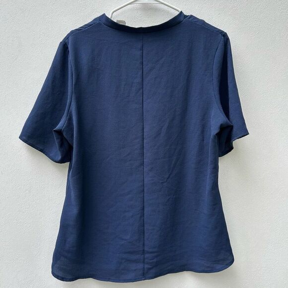 Waraire for McDonald’s Uniform Shirt Men’s Medium Regular Navy Blue V-Neck Work - Picture 2 of 4